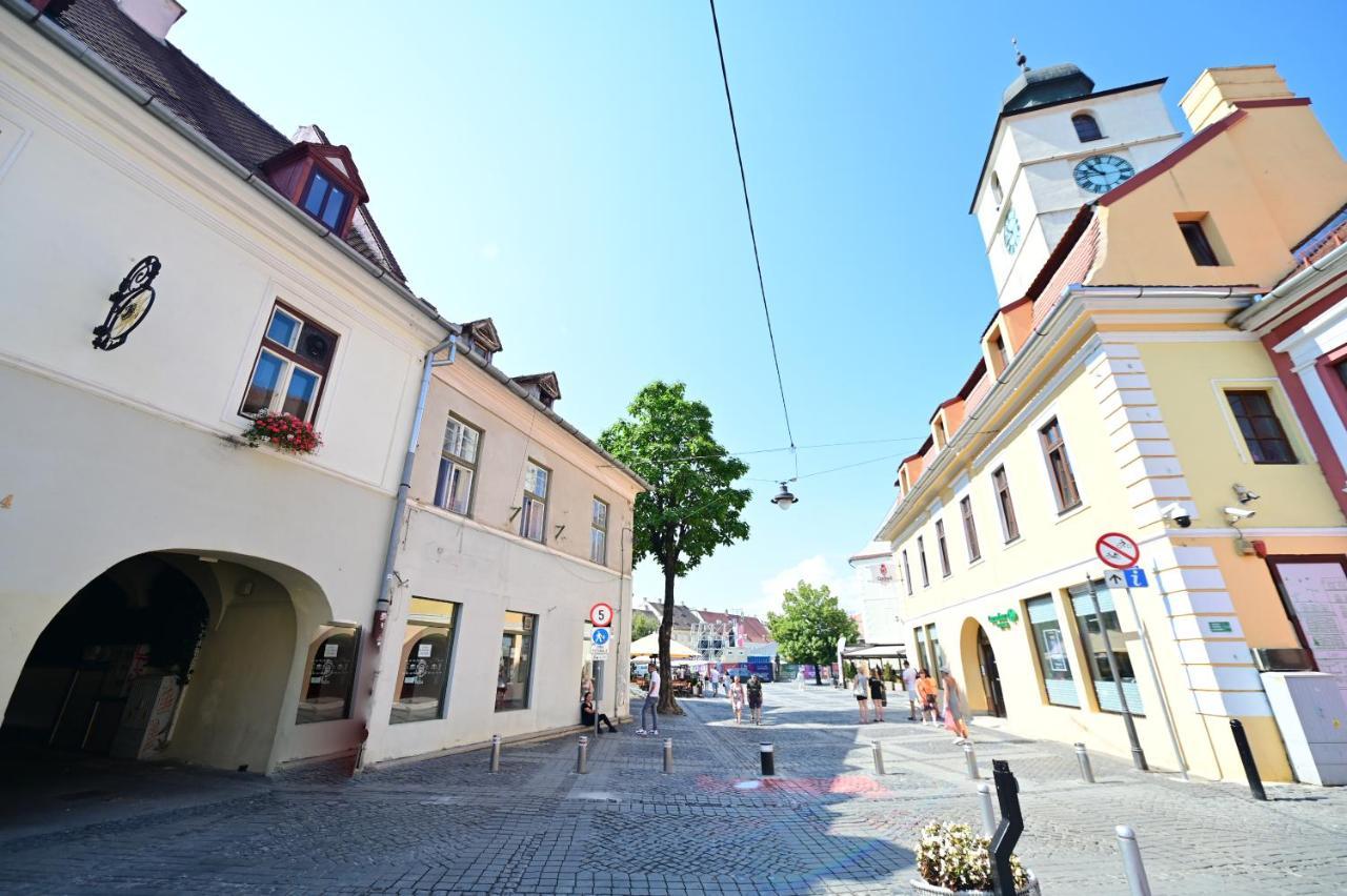 Lovely 2 Bedroom Apartment In Historic City Center Сібіу Екстер'єр фото